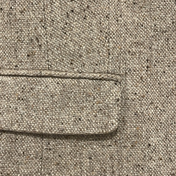 Bloomingdale’s Wool Silk Blazer – Classic – Taupe Beige – Size 8P - Picture 3 of 4